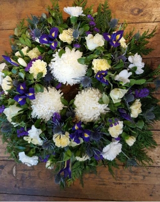 Blue and white wreath