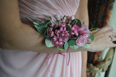 Perfect in Pink Wrist Corsage COO15