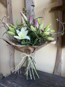 Natural Lily Bouquet